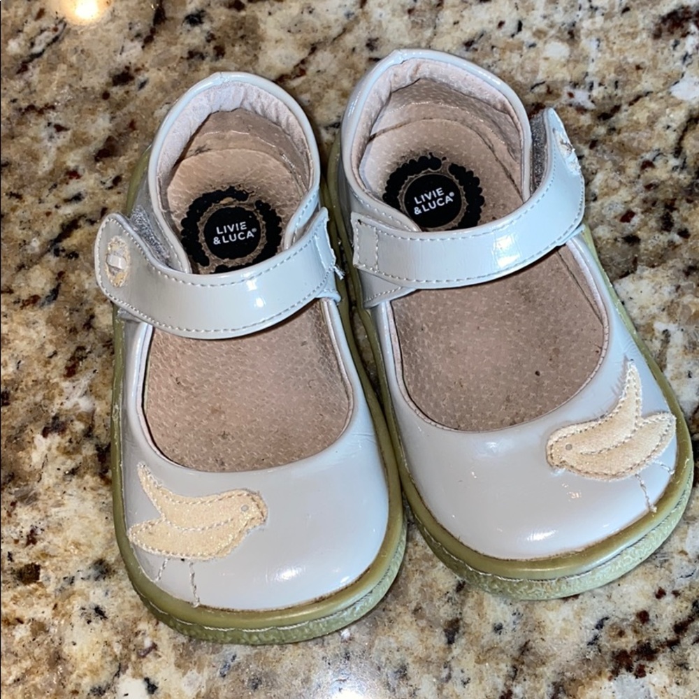 GUC LIGHT GREY PIO SIZE 6
